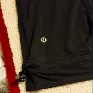 Lululemon tank (Medium)